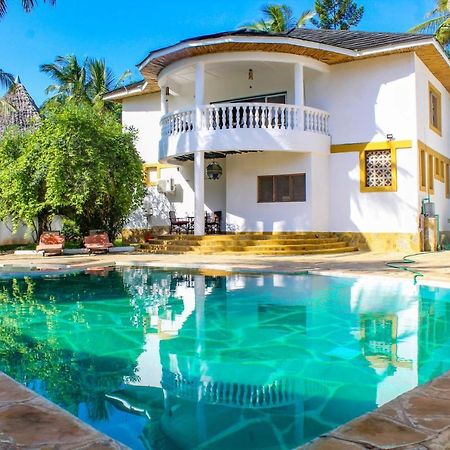 Tichi Villas - Diani Beach Exterior foto
